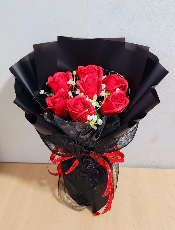 Bó hoa hồng sáp thơm nhiều màu sắc có túi, đèn led, thích hợp tặng Sinh nhật bạn bè, người thương yêu, tặng mẹ, thầy cô giáo, ngày lễ 20-10, 20-11, 14-2, 8-3, Trang Trí Nhà Decor Cao Su hoa hồng tone quà Decor Phòng gấu september flower tulip