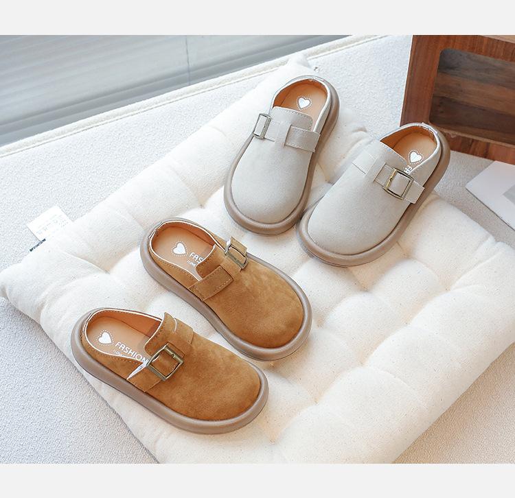 Product Introduction of Children's Closed Toe Boken Half Slippers 2025 Spring New Flat Non-Slip Soft Bottom Girls' Slip-on Outdoor Slippers 6