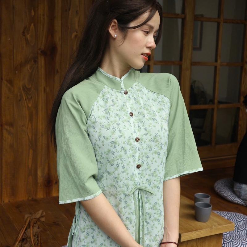 Set Áo dài cách tân nữ hoa nhí thiết kế 4 tà Nhật Quang,hoạ tiết hoa nhí dáng suông, áo dài vintage màu đỏ,vàng,xanh Women Dress 3