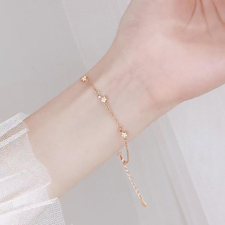 Product Introduction of Vòng Tay Cổ Tích Cô Gái Dễ Thương, Bầu Trời Đầy Sao Họa Tiết Vũ Trụ, Dành Cho Phụ Nữ Và Cặp Đôi, Thiết Kế Độc Đáo Ins, Vòng Tay Bạn Thân Ngọt Ngào Và Siêu Thanh Lịch, Quà Tặng Cặp Đôi 0