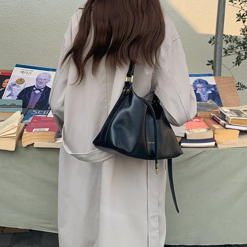 Product Introduction of Túi Tote Luật Hiện Đại Cho Nữ, Túi Đi Lại Chất Lượng Cao Mới, Thiết Kế Đặc Biệt, Túi Đưa Thư Đeo Vai Mềm 21