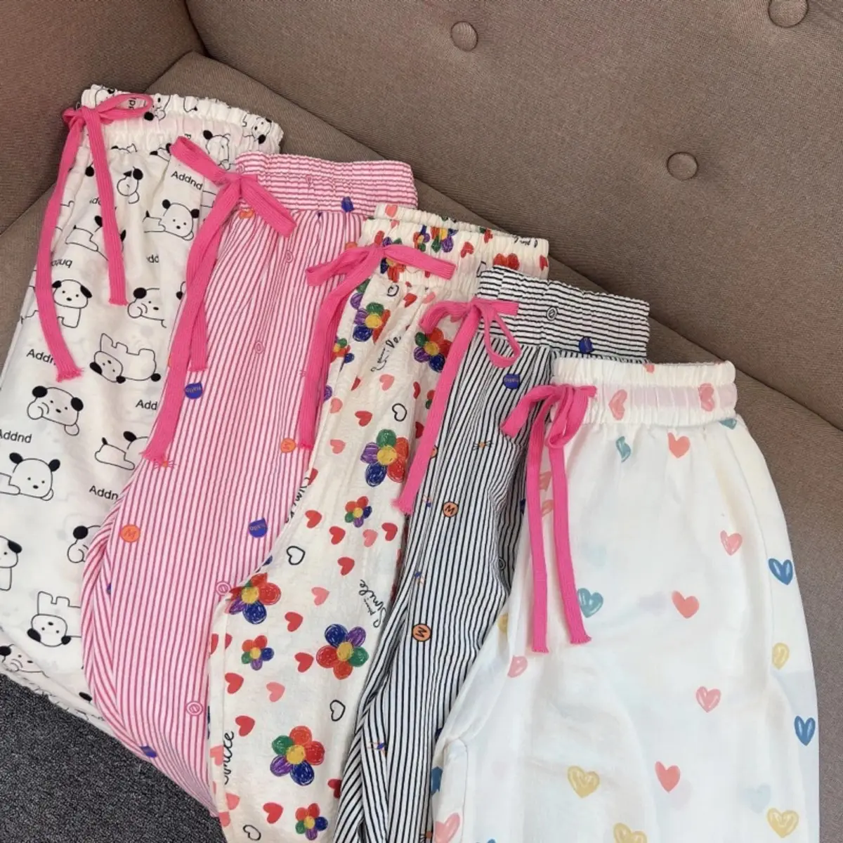 ￼Quần Baggy Nữ Chất Đũi Xốp Họa Tiết Dễ Thương Mặc Mùa Hè Thoáng Mát quần hello