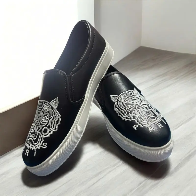 Giày Slipon Karl - Giày lười hình hoạ tiết thêu full size, giày thể thao nam phù hợp đi học đi chơi - Hottrend 1