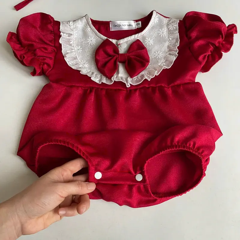 [BST Tết 2025] Set Body Quốc Dân Đỏ Mận Siêu Cưng Kèm Nón Và Tất Cho Bé 3-12kg - Shop Con Cưng - Kem baby  dưới 5