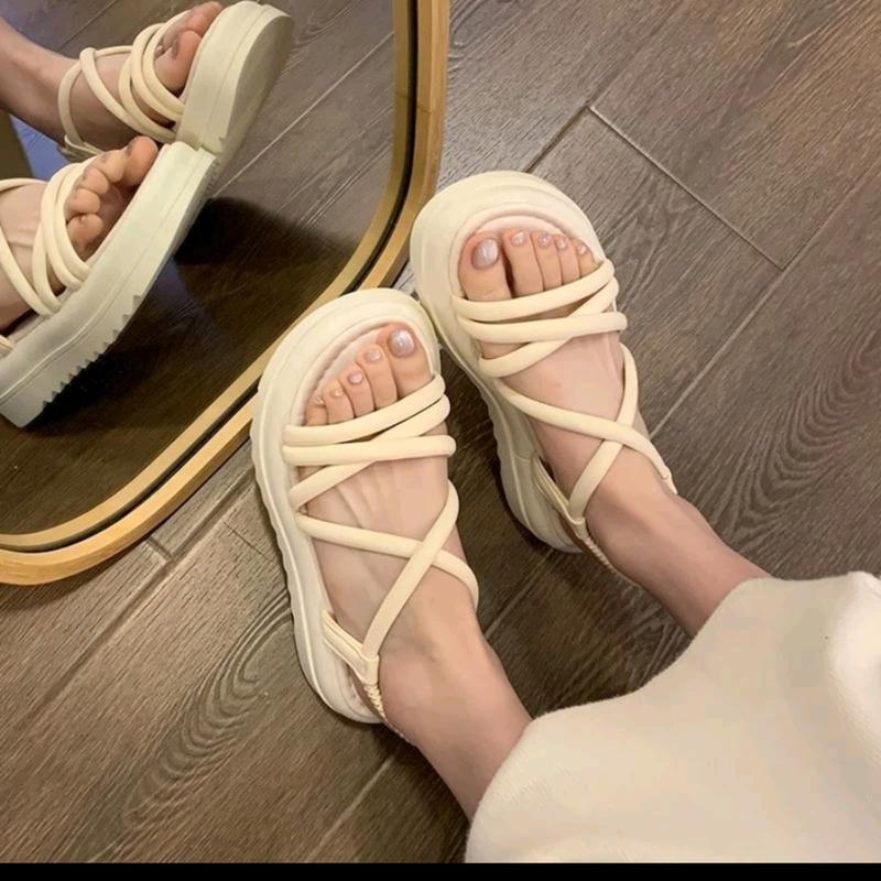 Sandan nữ Đế Pu Siêu Nhẹ Ngọc Trinh Store  Cao 4 cm  Vai Thun Dây Mảnh Êm Chân Dễ Thương. Shoes DéP GiàY