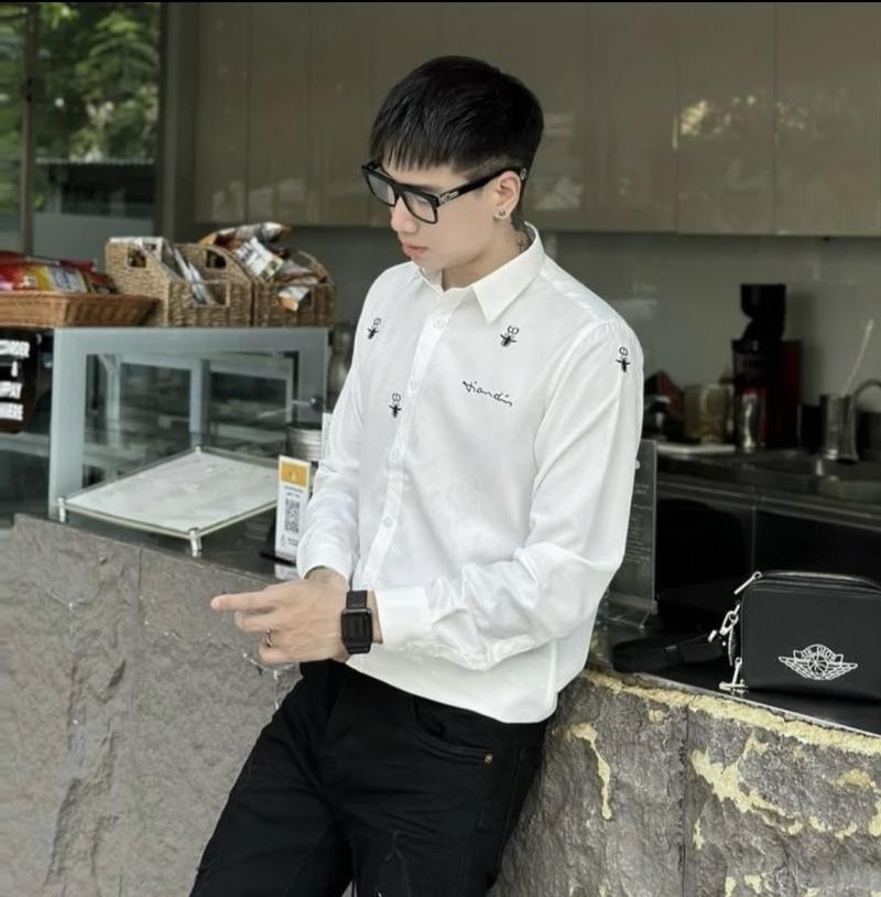 Product Introduction of Áo sơ mi nam dài tay ᵰgực thêu chữ kí họa tiết thêu ong bay boy phố - Menswear Kate 11