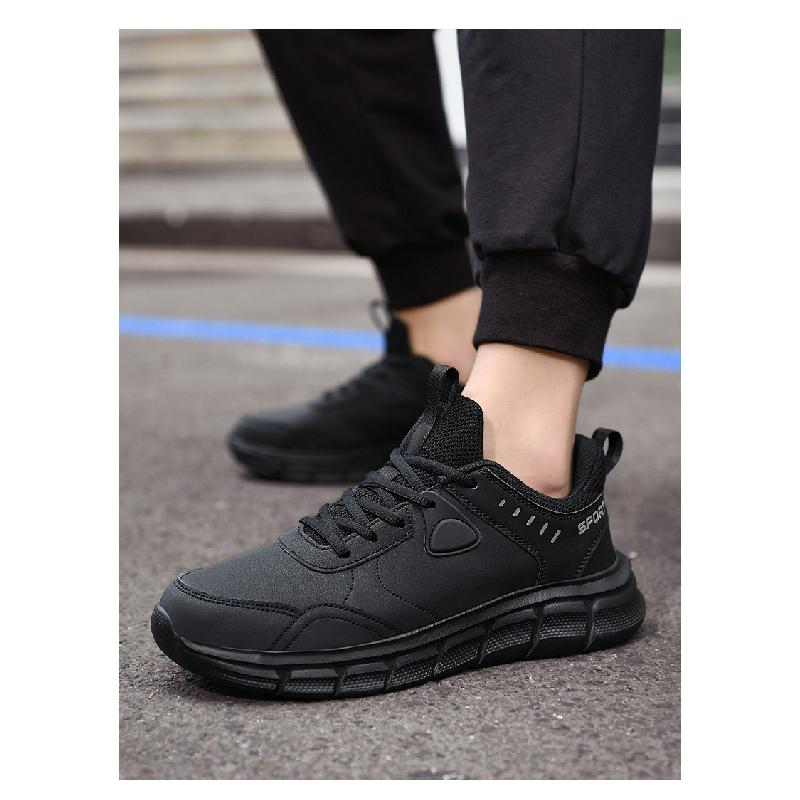 Product Introduction of Plus Size Men's Shoes Outdoor Leather Surface Running Leisure Sneaker Student Soft Bottom Travel Men's Shoes 13