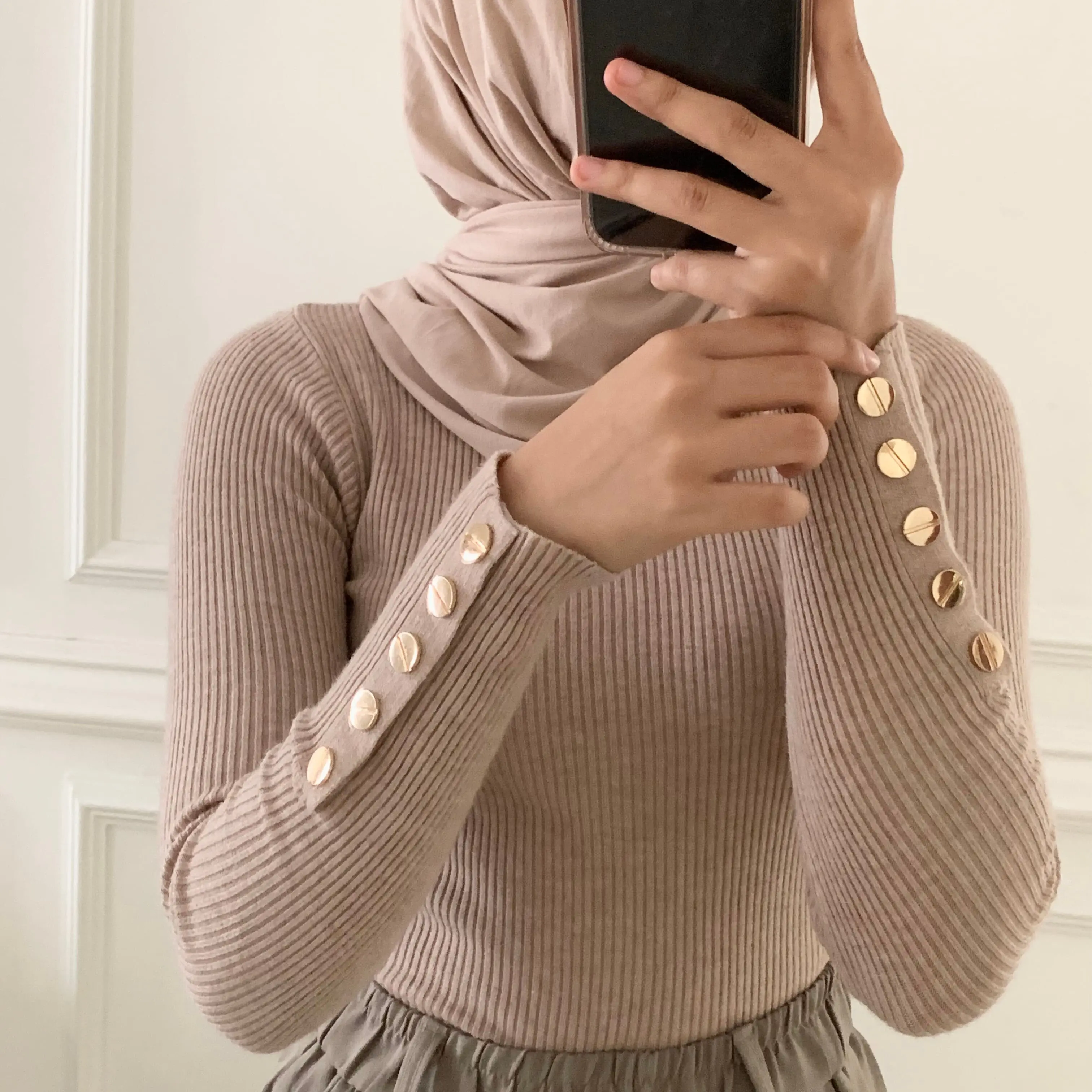 Seza Inner Knit Button Rajut Baju Manset Atasan Rib Wanita Top Knitwear Crop Lembut