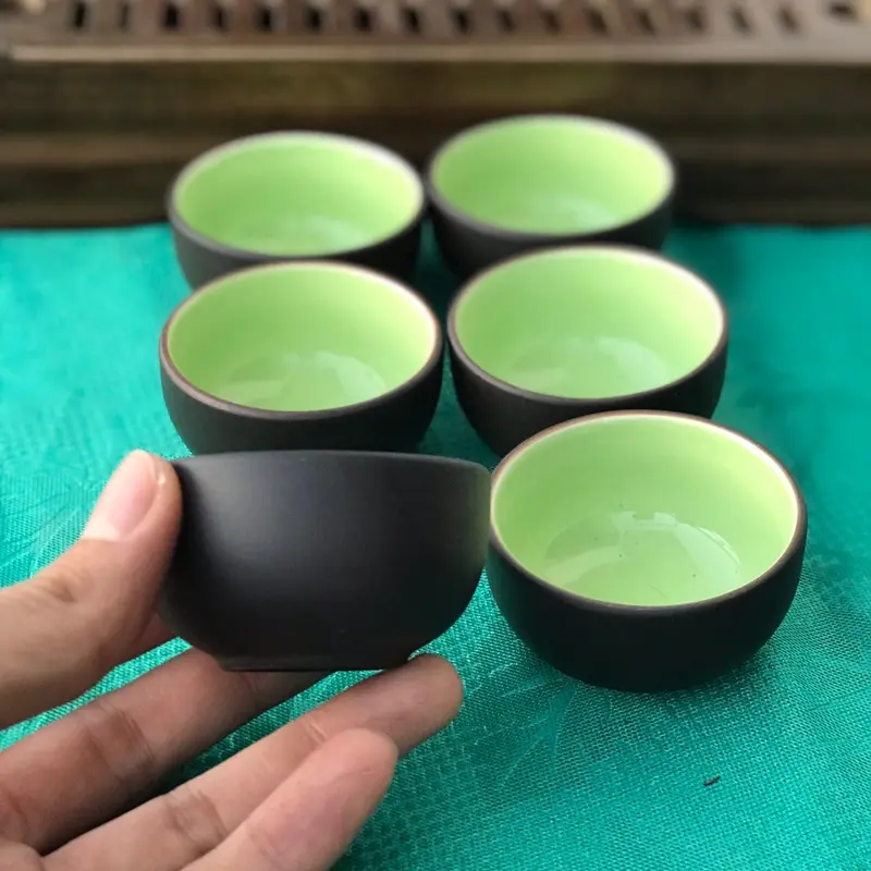Bộ 6 chén uống trà bán lẻ - sản phẩm gốm Bát Tràng - 2 màu sắc gốm nâu đỏ và gốm đen khaytra 6