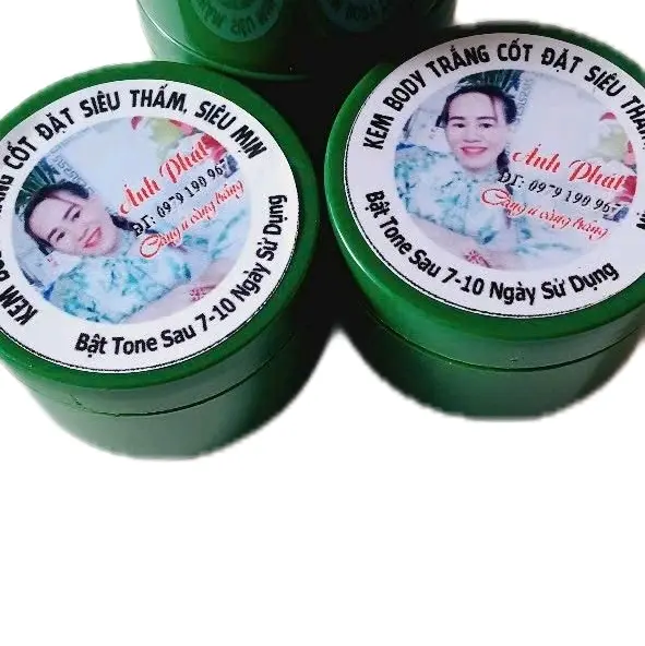 Kem body cốt Thái. Hộp 150gram  .( Mã 08) Khử thâm ,bóc đen , mờ đồi mồi da vàng, da khô sử dụng tốt.