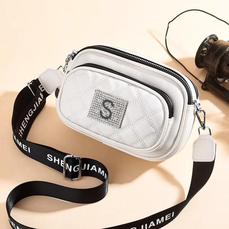 Túi Xách Nữ Chữ S Đeo Chéo 3 Ngăn Phiên Bản Dây Đeo Dù Bản To. Da PU hoạ tiết thêu 3 đường chỉ hình quả trám dung tích khá lớn cho các chị em cô bác đi chơi đi chợ - KT:D22;C14;R:10 cm KL:350g