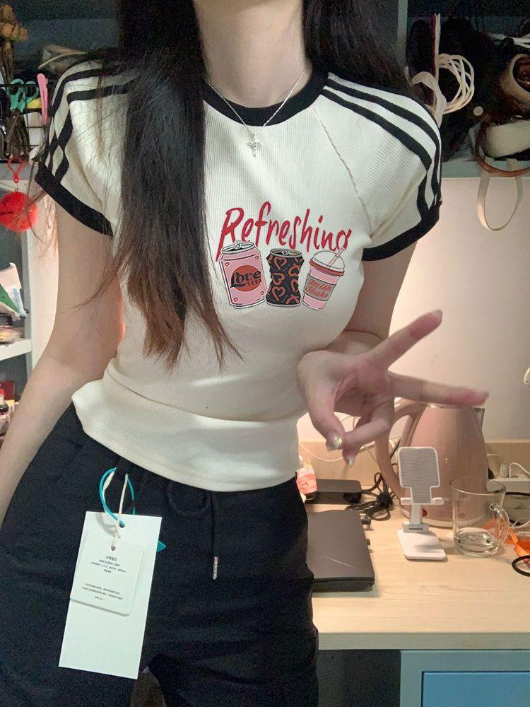 Product Introduction of American Retro Summer Three-Stripe Short Sleeve T-Shirt for Women, Regular Shoulder, Short White Internet Celebrity Top, Ins Trend 7