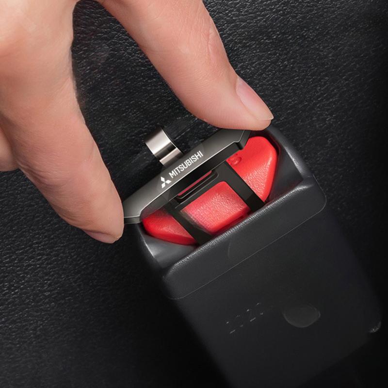 Product Introduction of Khóa Dây An Toàn Mini, Mitsubishi, Có Trong Xe, 1 / 2 Cái, Kẹp Khóa Dây An Toàn Ô Tô, Kèn Xả, Máy Giảm Thanh Báo Động, Tương Thích Với Mitsubishi Xpander, Cross, Pajero, Outlander Sport, Eclipse, Attrage, Triton, Colt 18
