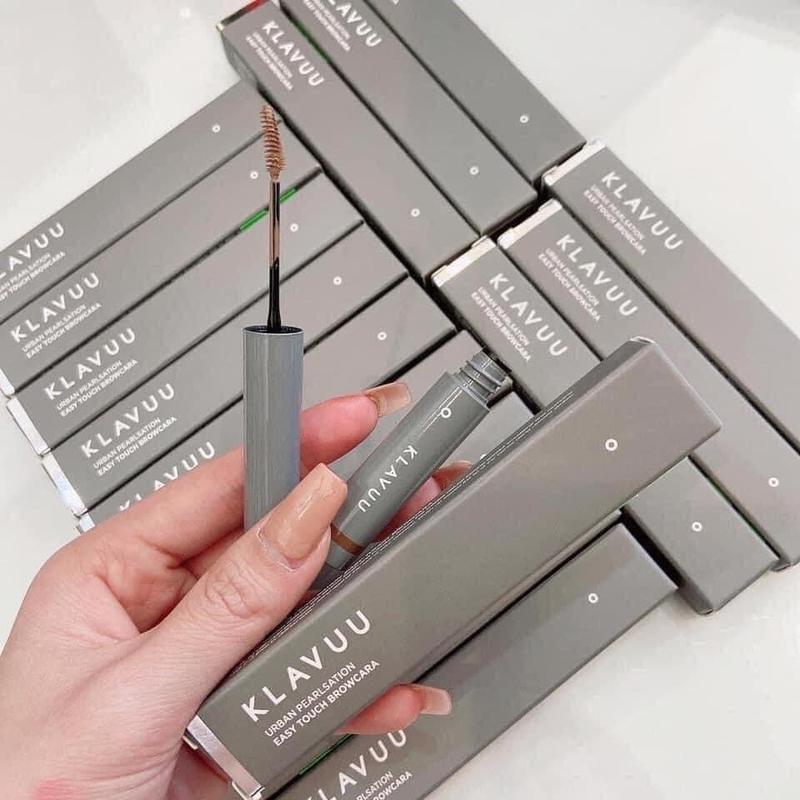 Chuốt mày Kla—vuu nâu tối và nâu sáng