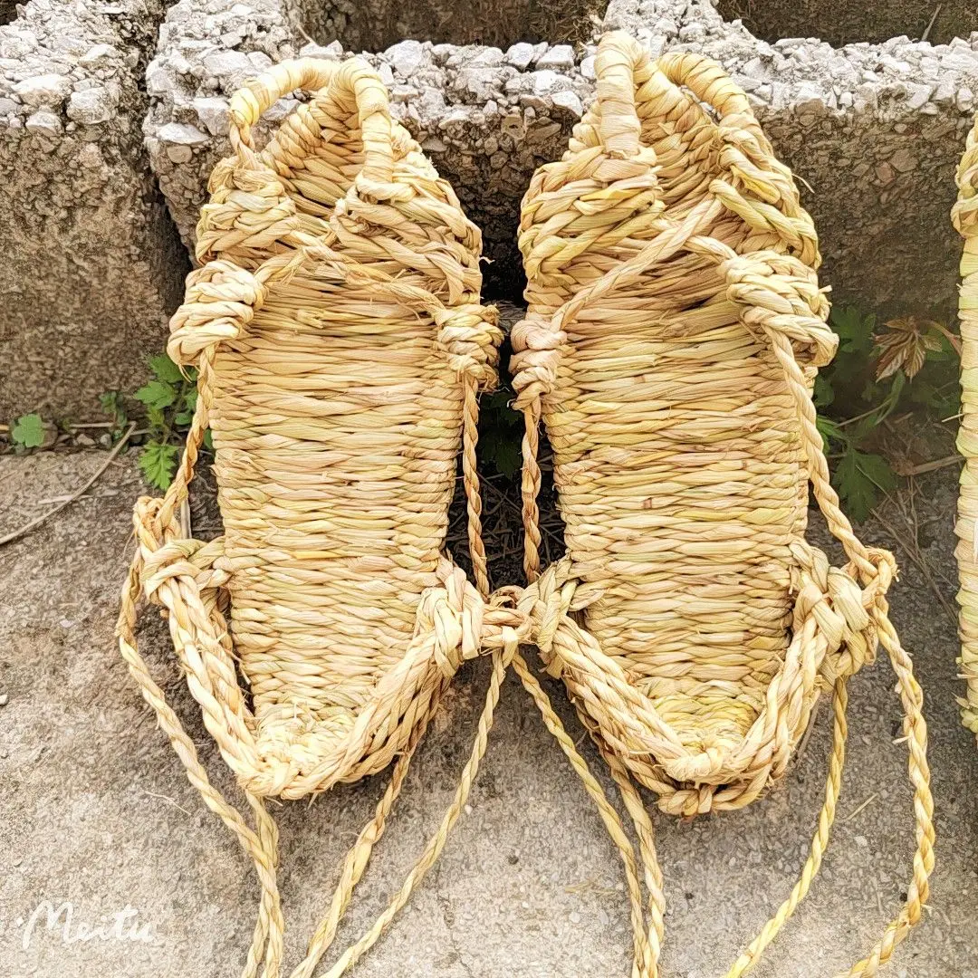 Sandal Jerami Tenunan Tangan, Selipar Nostalgia, Sandal Retro Musim Panas Lelaki, Kasut Jerami Lucu Wanita, 2024