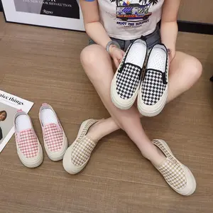 Sepatu Sneakers Wanita Motif Kotak Kotak Warna Cute Sporty Model Korea Fashion Casual Sport Olahraga Import Shoes