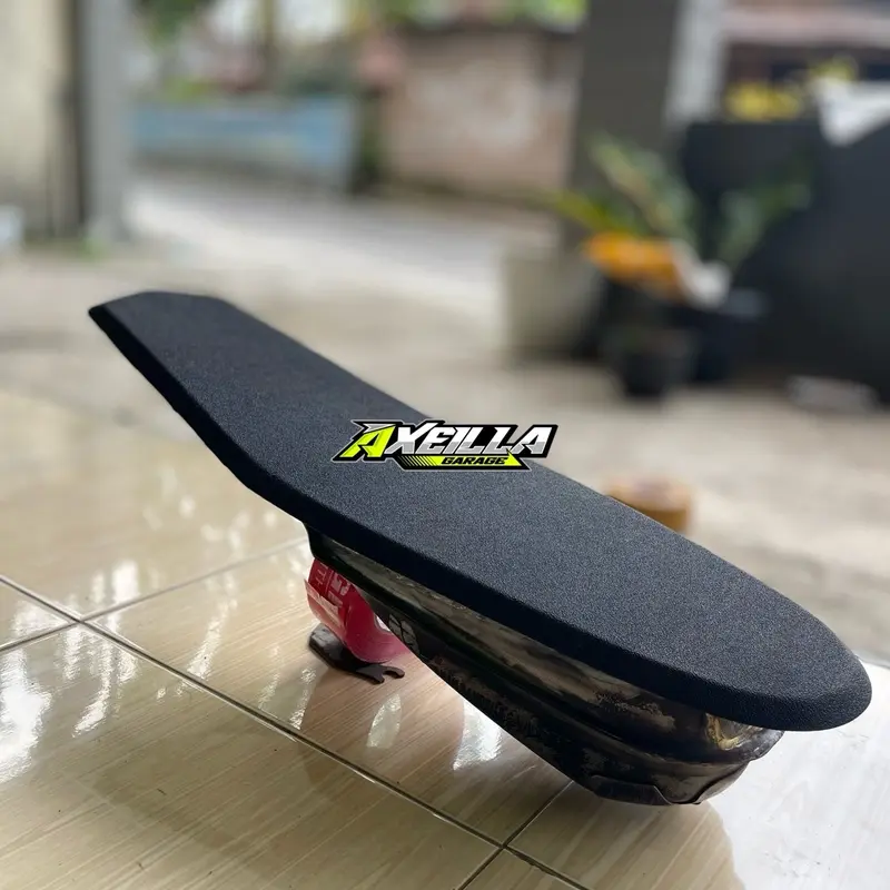 Hadir bosku jok dan tangki untuk SLEEP ENGINE nya bahan tangki original kepras slim. Serta jok dengan bahan alumunium dijamin rapi. Free sticker bosku 1