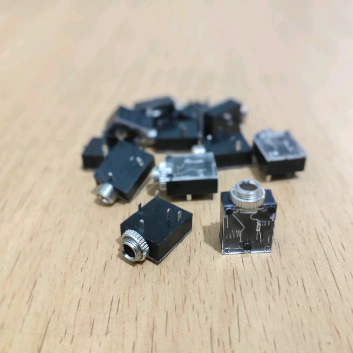 Socket mini stereo 3,5 mm / soket female AUX 3,5 mm
