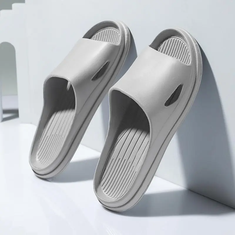 2024 New Summer Slippers Men Hollow Out Breathable Beach Flip Flops Unisex Casual Slip-on Flats Sandals Plus Size 38-45