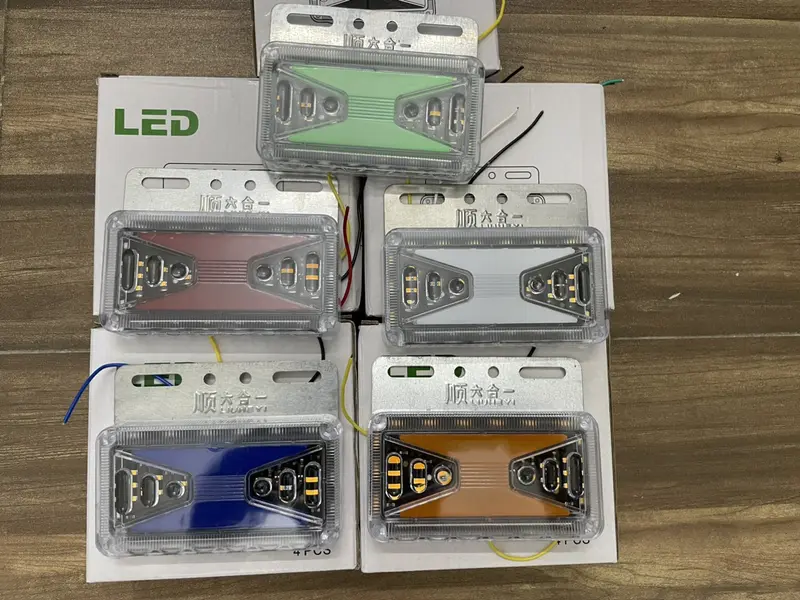 Đèn sườn xe tải soi lốp led hông chớp nháy điện 12V 24V 4