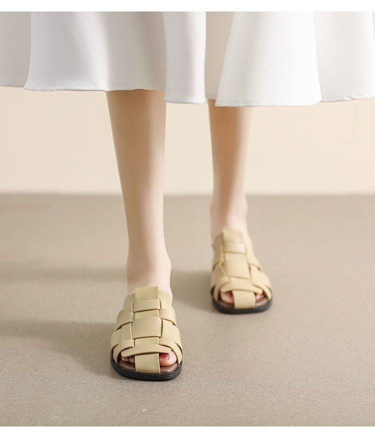 Product Introduction of Trendy Closed-Toe Half Slippers for Women, Outdoor Square-Toe Woven Summer Hot-Selling Flat Non-Slip Sandals, Lazy Roman Slippers 8