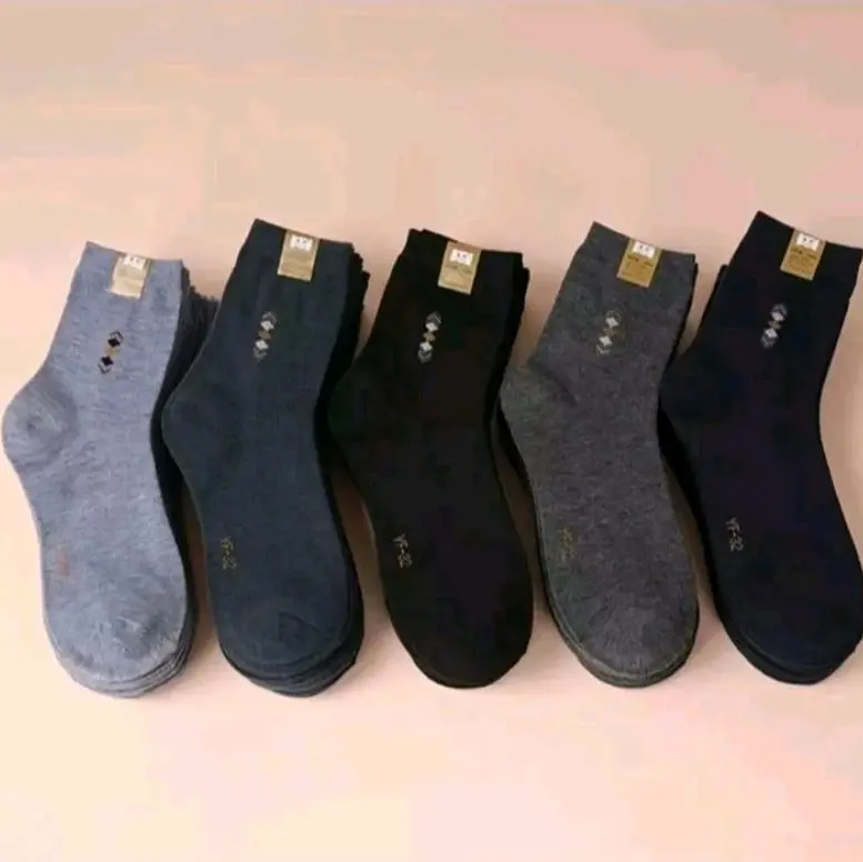 GROSIR PAKET 6 PASANG KAOS KAKI MOTIF PRIA PANJANG 3/4 KAOS KAKI DEWASA KERJA NYAMAN DAN TEBAL Lembut Pendek Hitam Cowok Formal Kantor 1