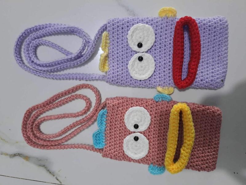 Product Introduction of Túi đựng điện thoại miệng rộng bằng len 1