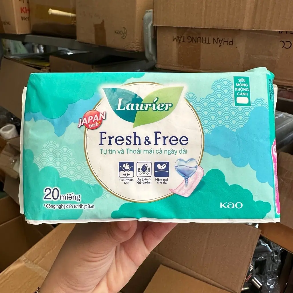 [Mua 1 gói tặng 2 miếng lssg] Băng vệ sinh Laurier Fresh and Free siêu thấm siêu mỏng không cánh 20 miếng