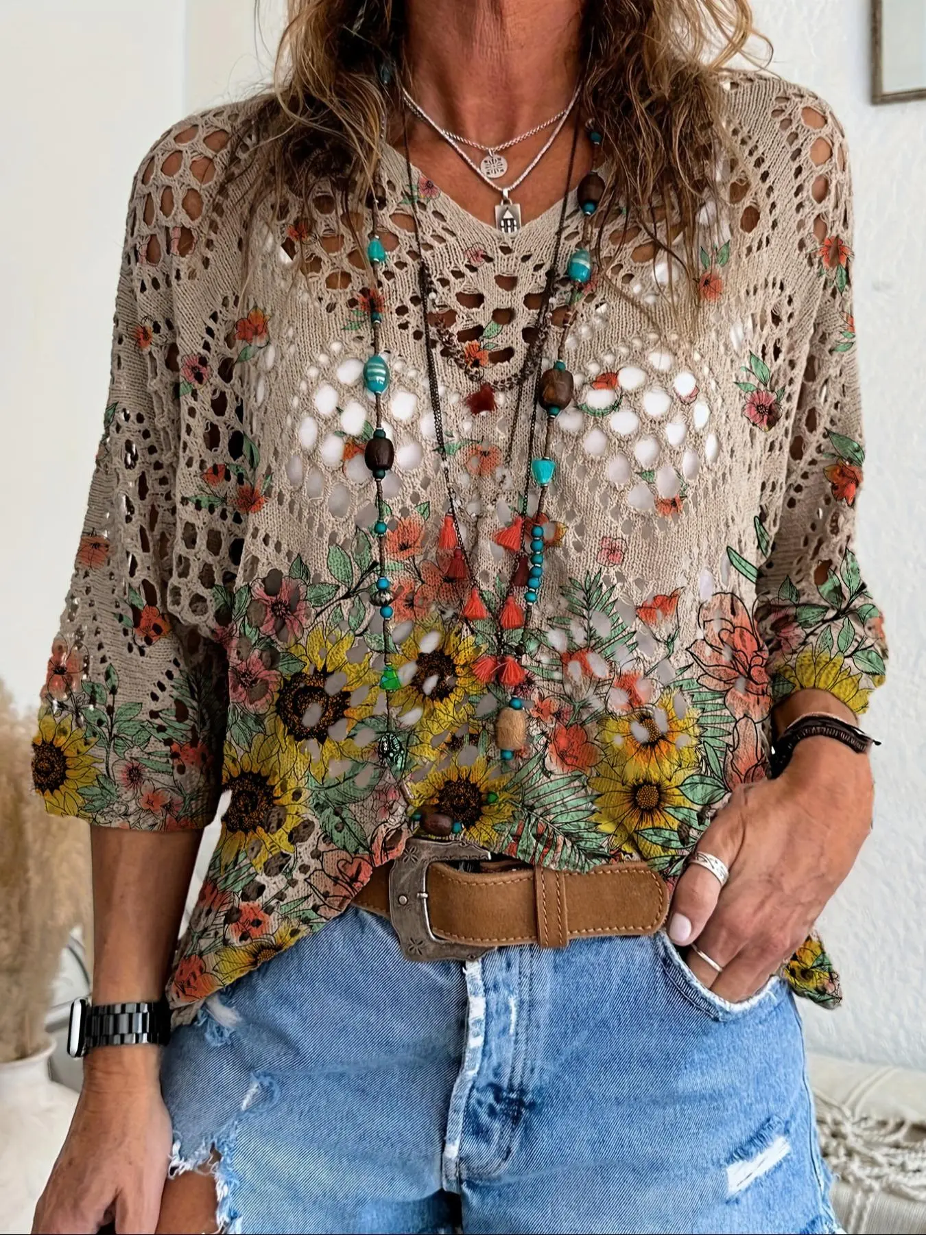 Women's Floral Print Batwing Sleeve Sweater, Boho Casual Hollow Out V Neck Top for Daily Holiday Vacation Wear, Ladies Clothes for All Seasons