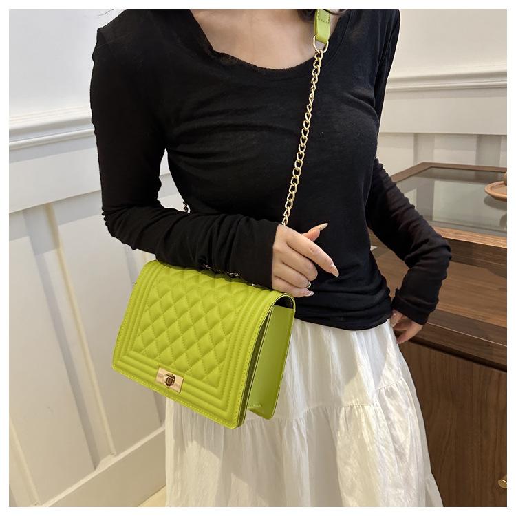 Product Introduction of กระเป๋าสะพายข้าง, กระเป๋าทรงสี่เหลี่ยมเล็ก, กระเป๋าห่วงโซ่ลายเพชรประกบ, สำหรับผู้หญิง, แฟชั่นใหม่ 2024, กระเป๋าสะพายข้าง Minority อเนกประสงค์, กระเป๋าสะพายลำลอง 22