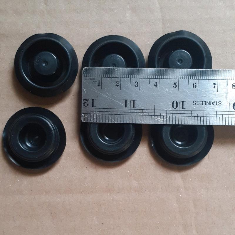 plastik cover tutup lubang mobil universal original Ukuran 2,5 Cm ready stock 3