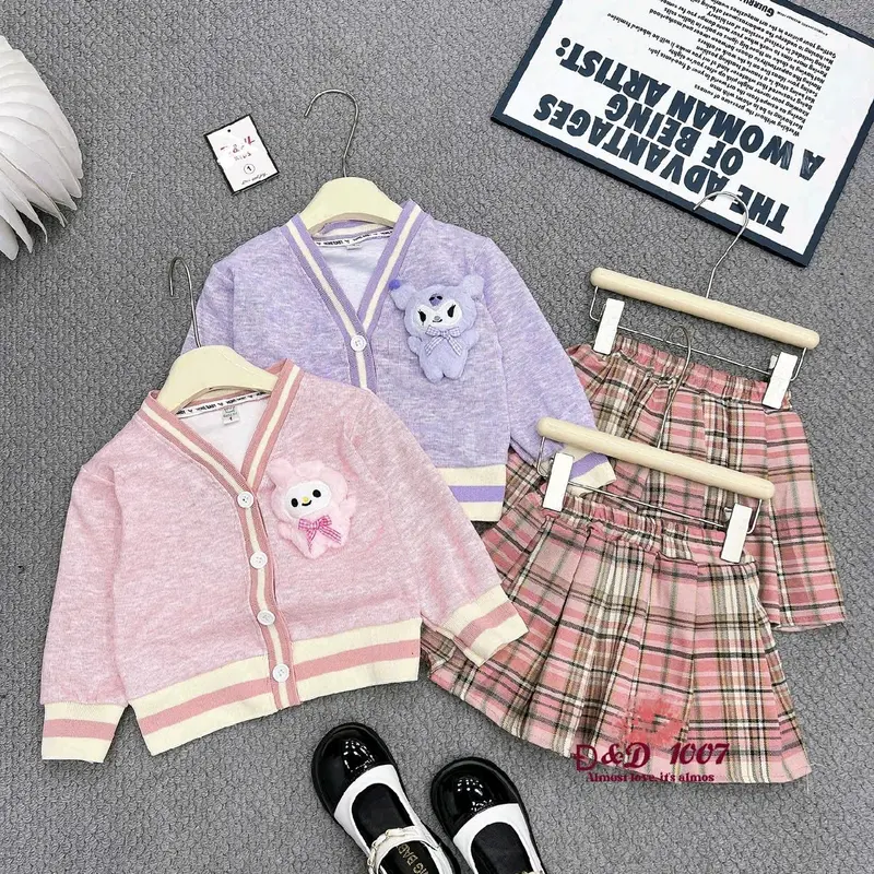 [MeoKids] C37 - Set Bộ Áo Len Lông Thỏ Bo Viền Phối Chân Váy Xếp Ly Kẻ Kèm Chú Gấu xinh 1