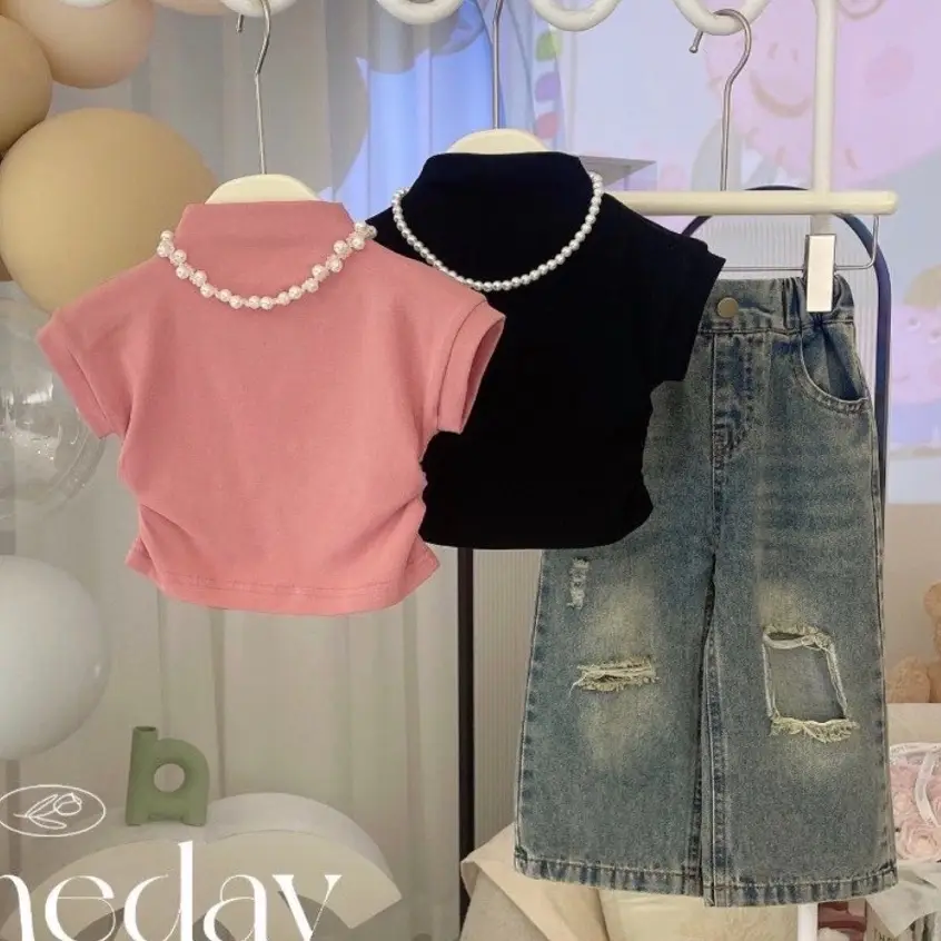 (Shopmesockids) Bộ Sét Áo Phông Tay Ngắn + Quần Jean Ống Xuông Kèm Vòng Cho Bé Gái Size 9-30kg Cao Dưới 130cm