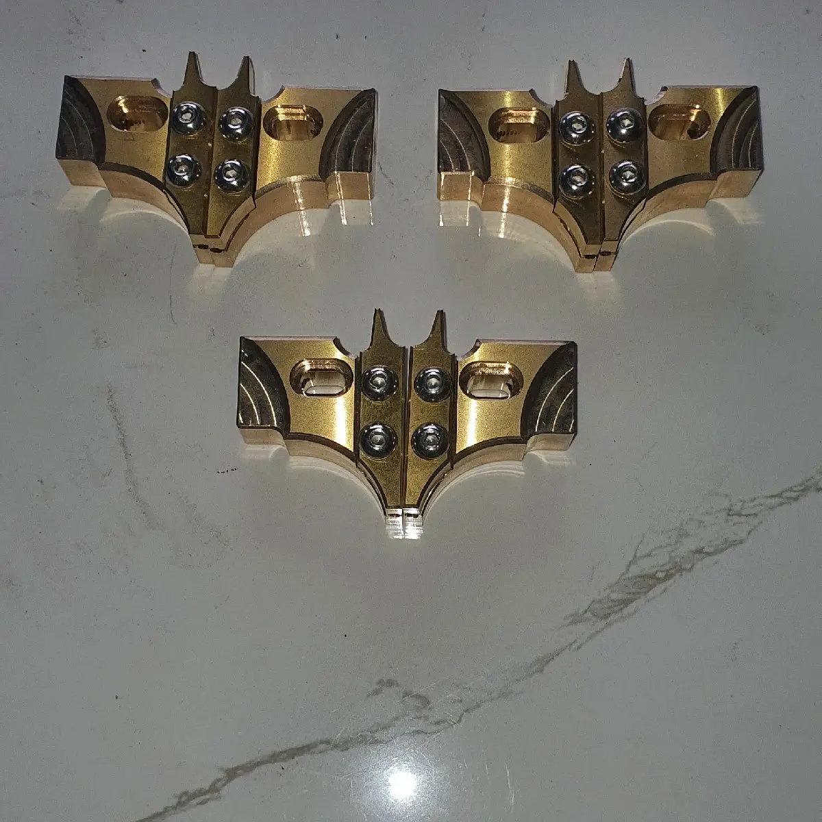 kẹp kim máy hàn cell (batman)