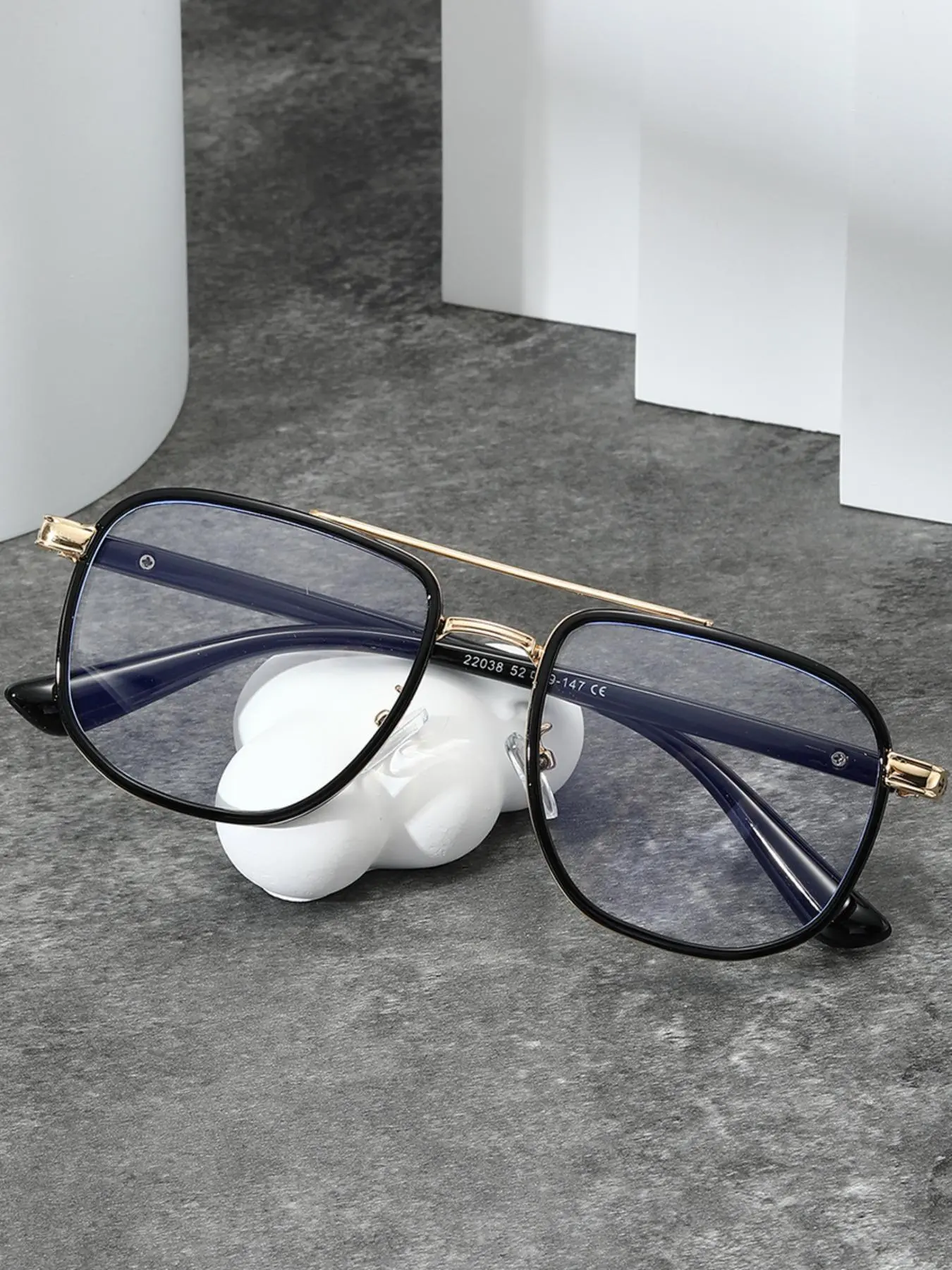 Unisex Business Flat Top Frame Eyeglasses, 1 Pair Simple Blue Metal Frame Eyeglasses for Everyday Use, Fashionable Accessories for Daily Use
