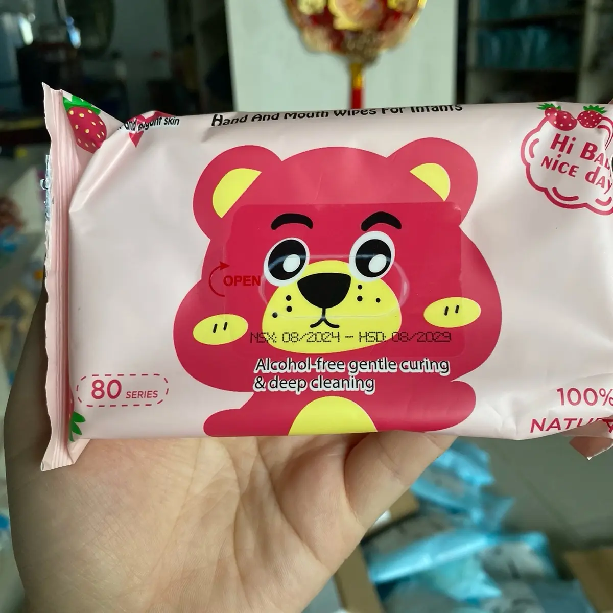 Khăn giấy ướt lau chó mèo