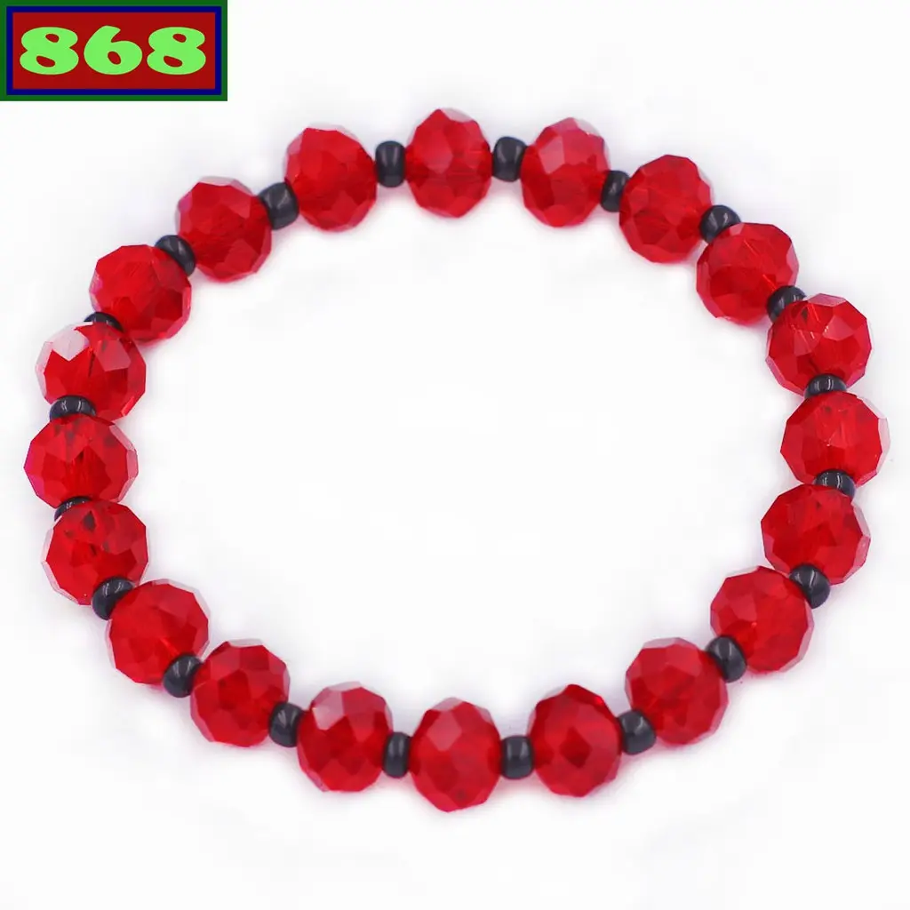 Chuỗi đeo tay pha đỏ cắt giác 8 ly phối hạt đen CTFLOGTAE8