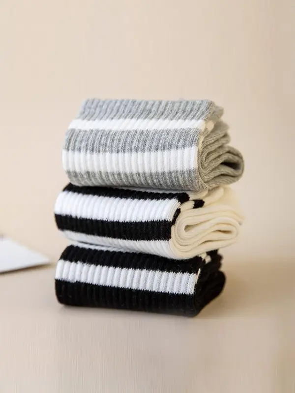 Women's Striped Pattern Mid-calf Socks, Casual Comfy Breathable Socks for Daily Wear, Women's Socks for All Seasons 2