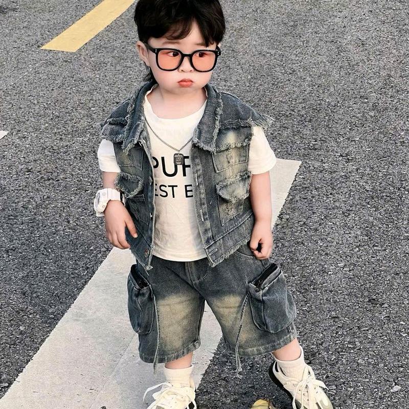 ( ko tăng size)( tặng túi đeo chéo+ vòng cài)Sét bộ jeans  cộc  tay 4 chi tiết của bé trai sai 8-27kg