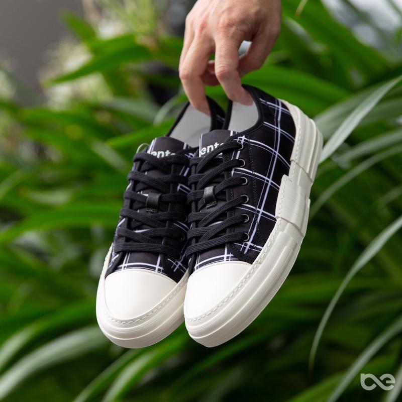 Product Introduction of Giày thể thao nam Bentoni Caro Sneakers màu đen kẻ trắng chất liệu vải canvas nhẹ êm 7