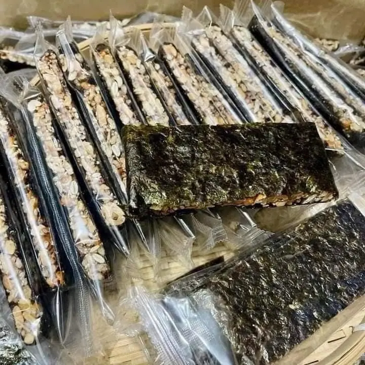 thanh rong biển kẹp hạt túi 500g 2