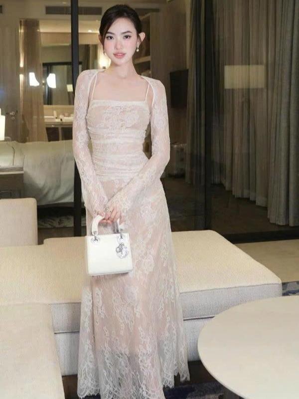 Đầm body dự tiệc 2 dây kèm Áo khoác ngoài chất ren mềm co giãn tôn dáng sang chảnh - MILAN dress