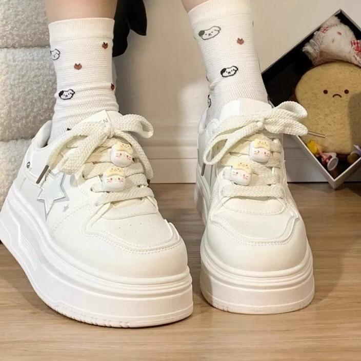 Giày thể thao trắng ngôi sao nữ kèm sticker mèo kute