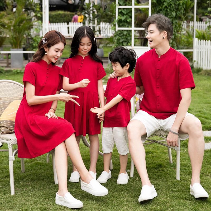 Product Introduction of New Year's Clothing 2025 Cheongsam Parent Child Dress Mother Daughter Dress Family Photo Family Dress Couple Brother Sister Dress 1