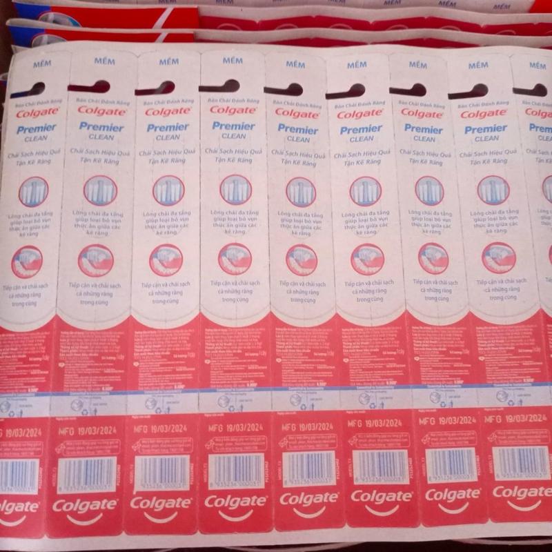 ￼Bàn chải đánh răng Colgate mềm mảnh (1 cây) 3