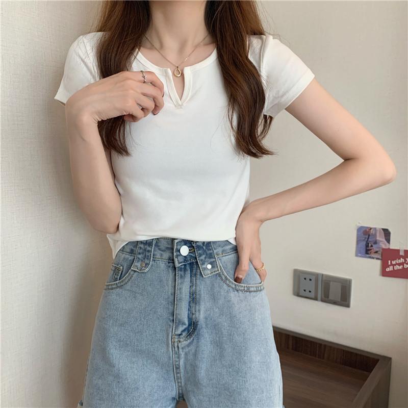 Product Introduction of Summer slim fit crop top spicy girl outfit T-shirt short sleeved plain color, comfortable and breathable, paired with jeans 17