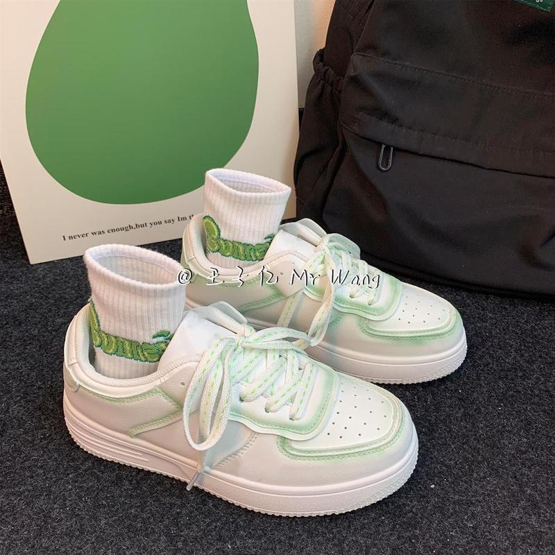 Product Introduction of White Shoes for Women Spring and Autumn New Korean Style Student Soft Bottom Skateboard Shoes Niche Casual Versatile Breathable Ins Fashion Shoes 9
