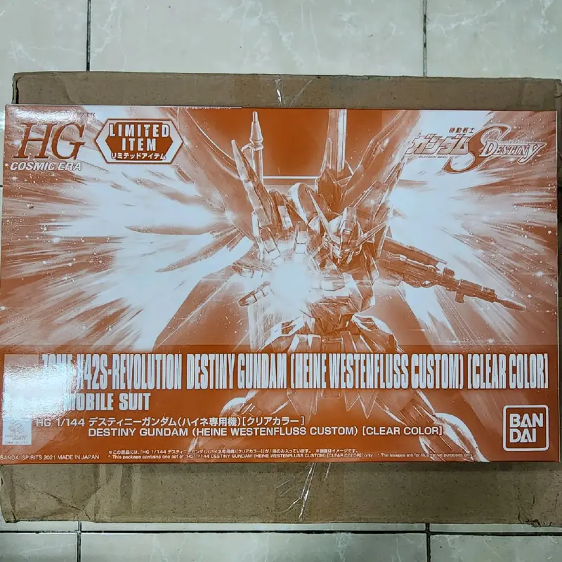 Bandai HG Destiny Gundam (Heine Westenfluss Custom) [Clear Color] 0