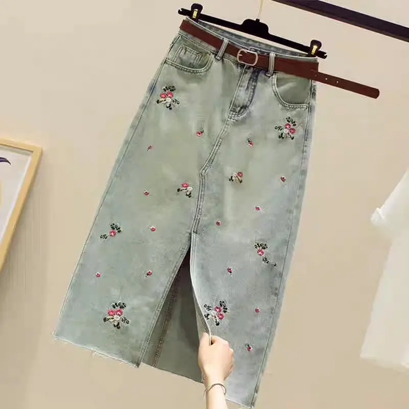 2025 Summer Embroidered Split High Waist Cowboy Skirt for Women, Retro and Skinny Look, Package Hips, Washed Water, Long Style, Sweet and Spicy Vacation Style