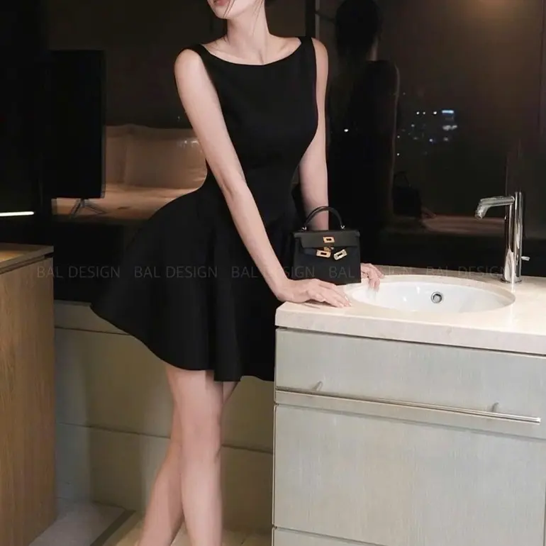 Váy tacta hai màu khoét lưng mềm dày dặn chuẩn form 6
